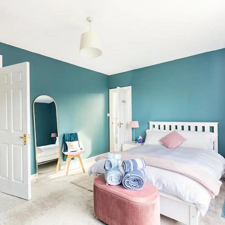 Station Road Homestay キャッスルバー エクステリア 写真
