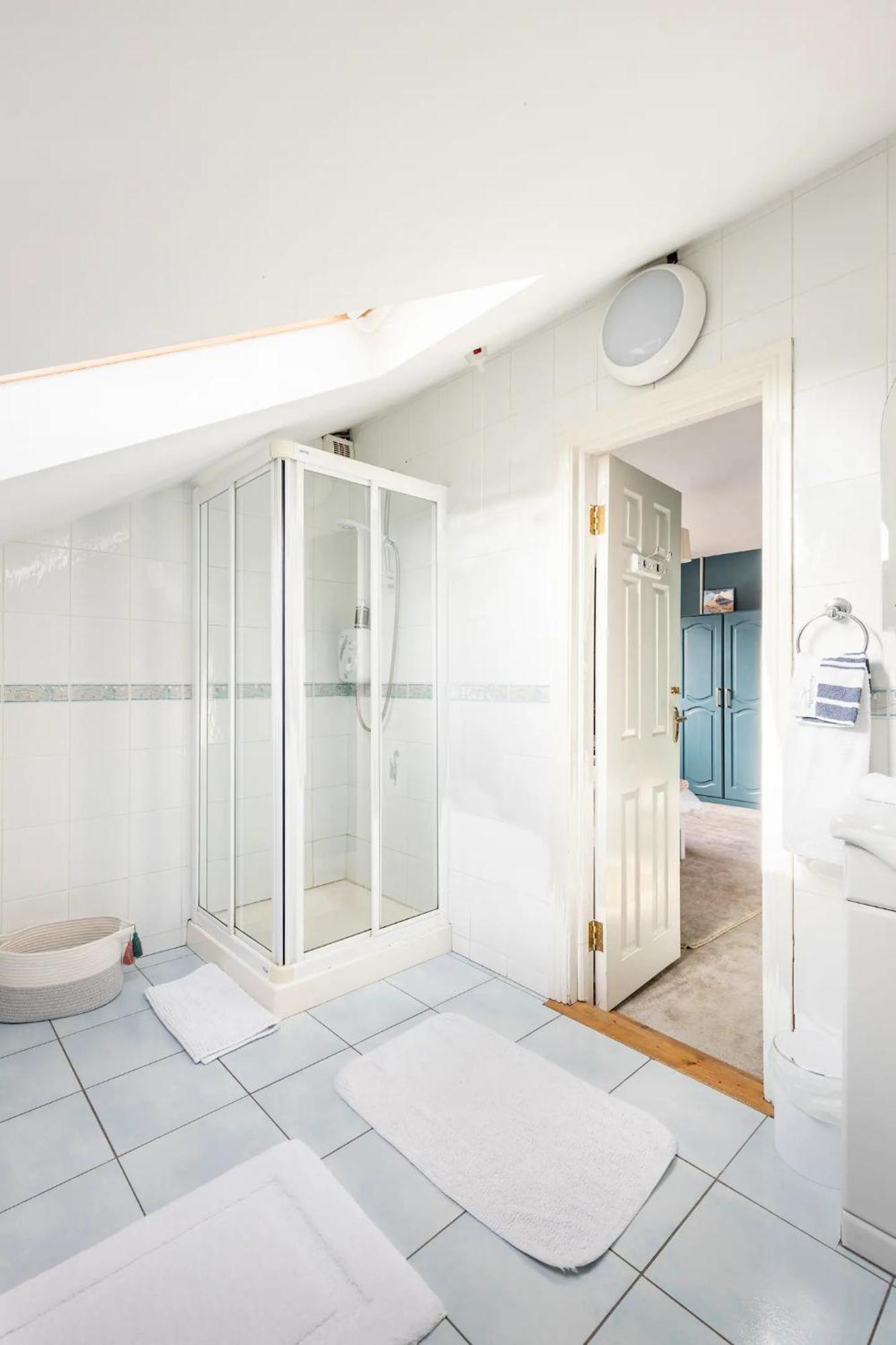 Station Road Homestay キャッスルバー エクステリア 写真
